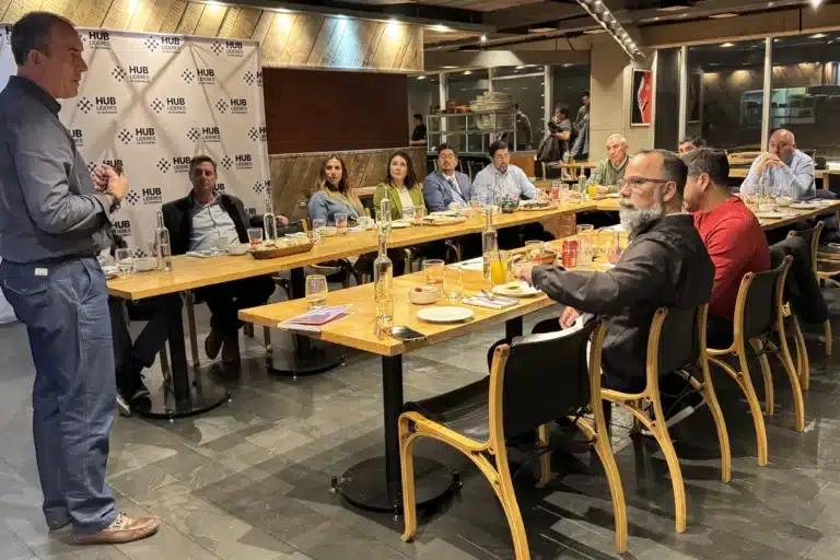 Workshop Liderar con Sentido de HUBLS, liderado por Rafael Oteiza — foto 19