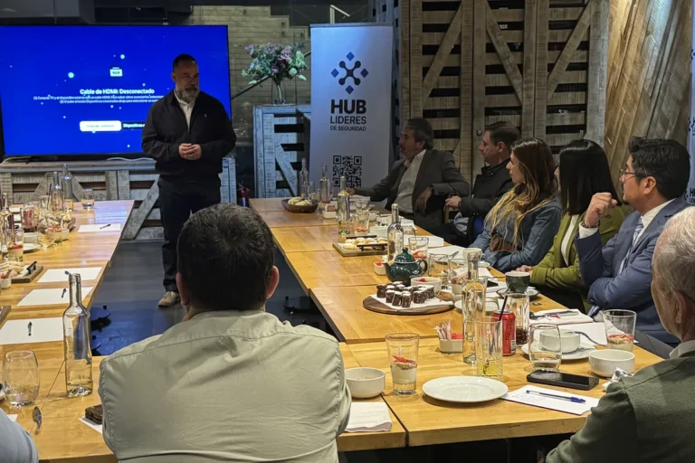 Workshop Liderar con Sentido de HUBLS, liderado por Rafael Oteiza — foto 4