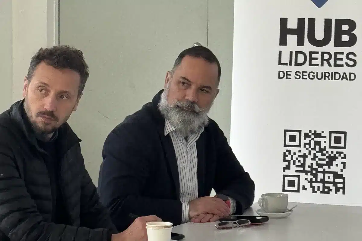 Socios de HUBLS en la visita profesional a la planta IDEAL de Grupo Bimbo